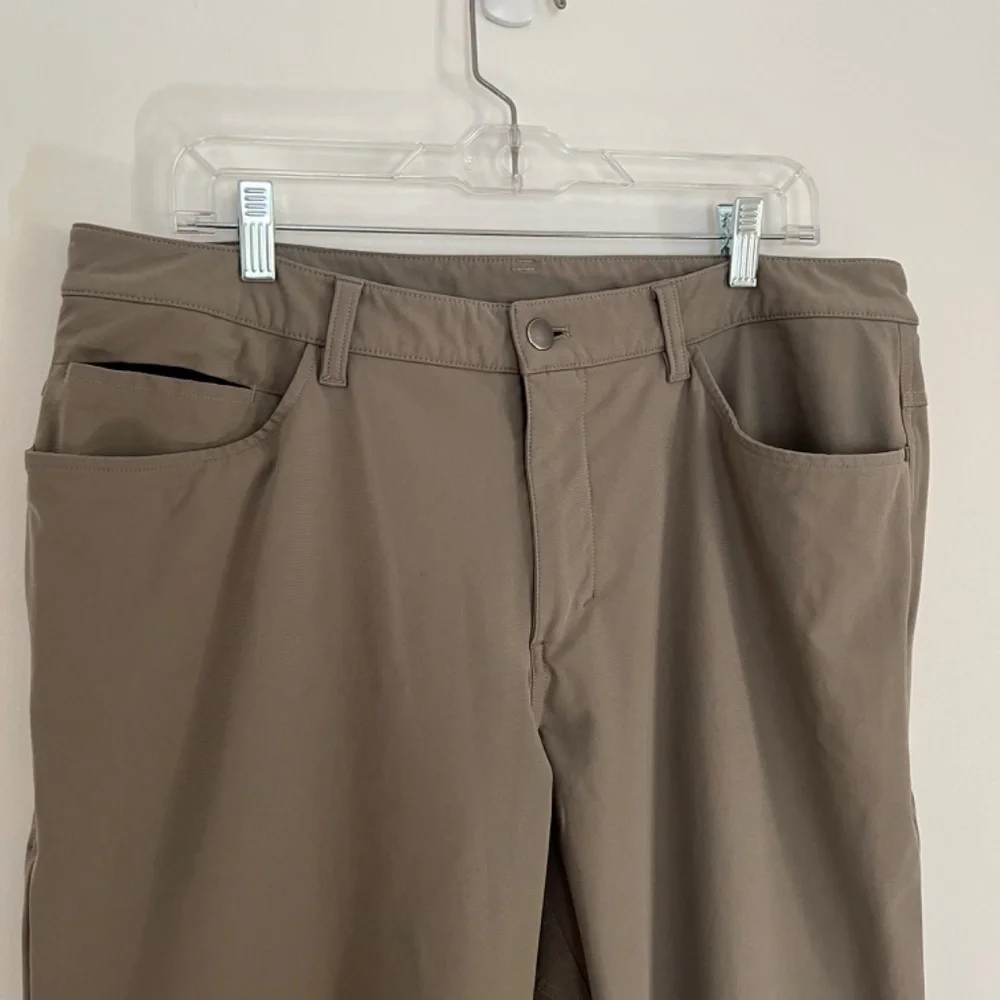 Lululemon ABC Pants 36